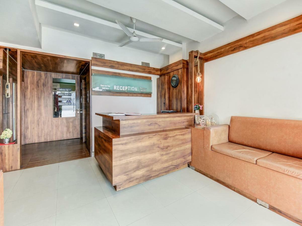 Oyo 27999 Hotel Deep Sirsa Luaran gambar