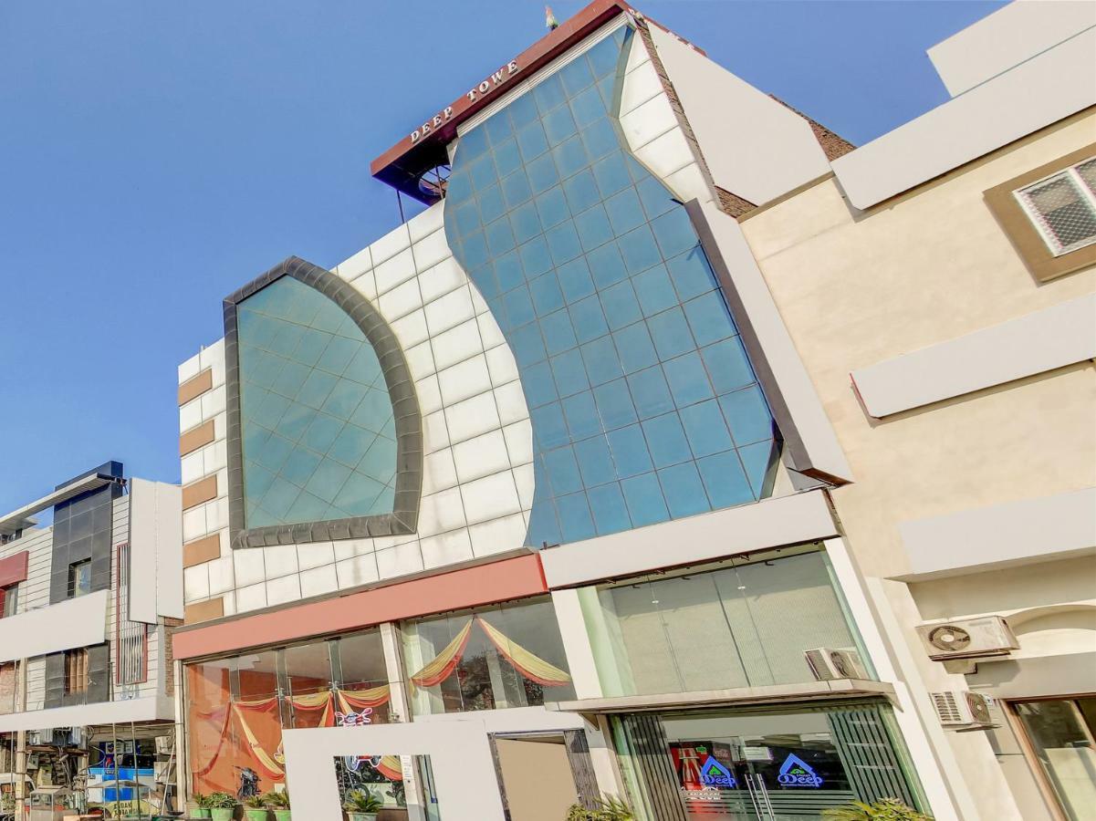 Oyo 27999 Hotel Deep Sirsa Luaran gambar