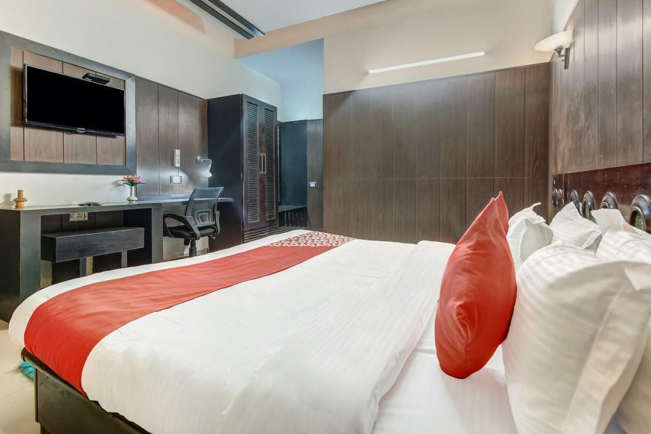 Oyo 27999 Hotel Deep Sirsa Luaran gambar