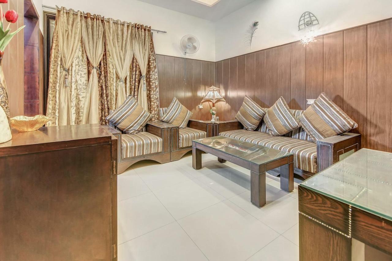 Oyo 27999 Hotel Deep Sirsa Luaran gambar